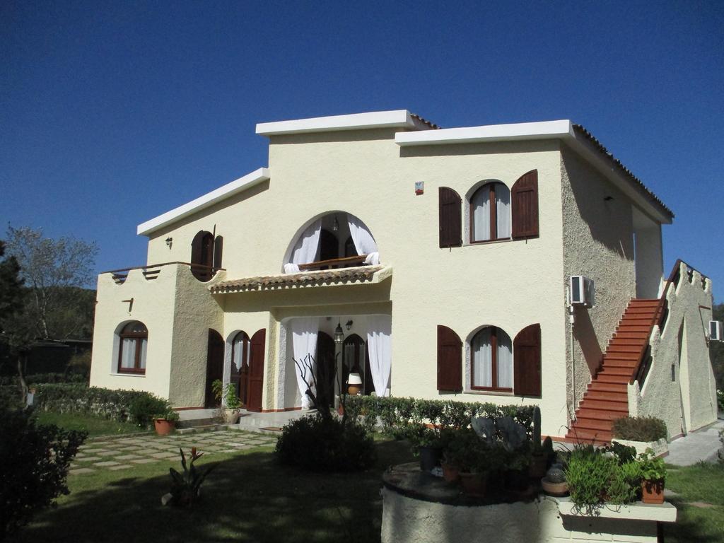 Villa Margherita Suite & Charme Pula Luaran gambar