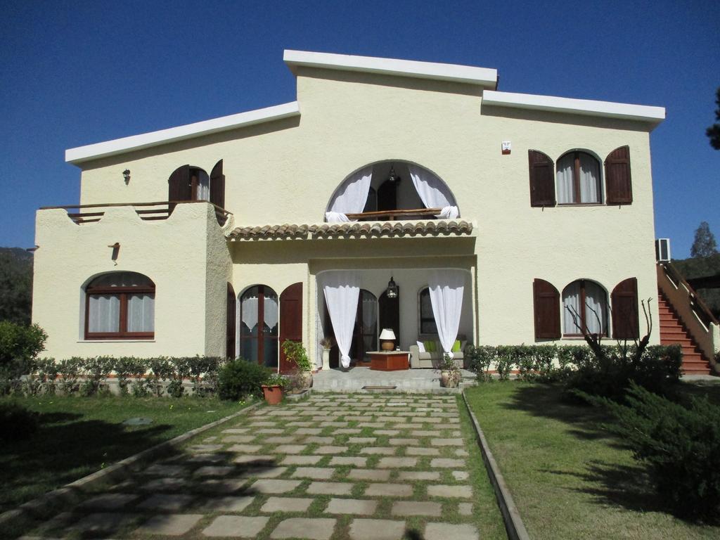 Villa Margherita Suite & Charme Pula Luaran gambar
